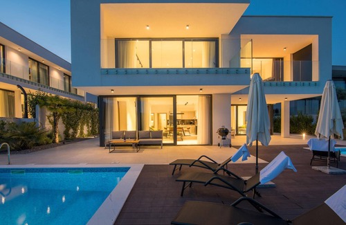 Opatija House | Gorgeous home in Veprinac with WiFi