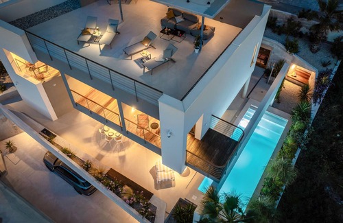 Vis House | Gorgeous home in Vis with sauna