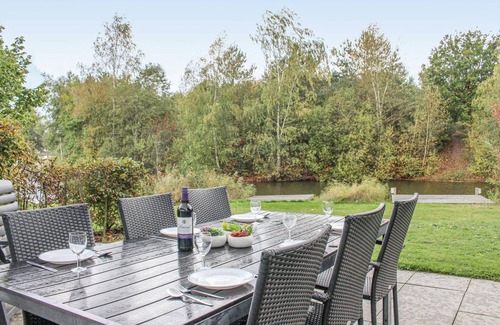 Vlagtwedde House | Gorgeous home in Vlagtwedde