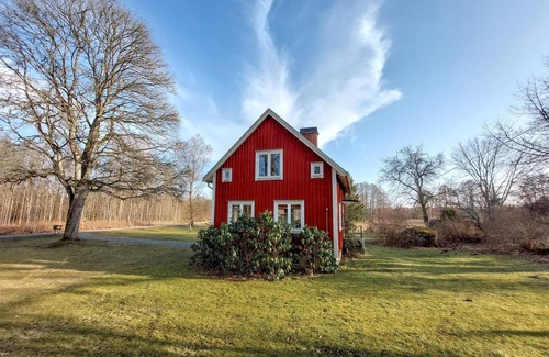 Vrankunge House | Gorgeous home in Vrankunge with WiFi