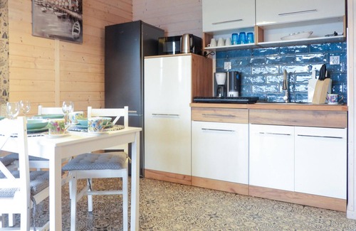 gmina Wolin House | Gorgeous home in Wolin with kitchen