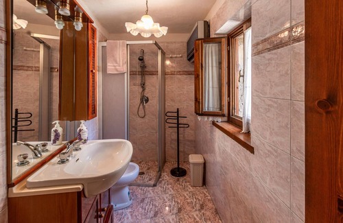 Monticello Amiata House | Gorgeous home in Monticello Amiata