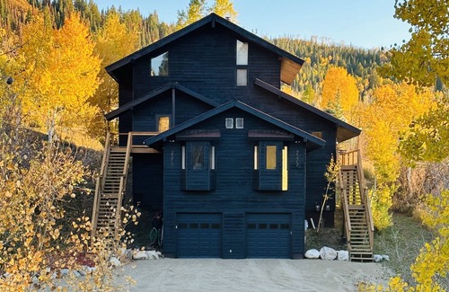 Steamboat Springs House | Gorgeous Home + Close to Skiing + Garage + Private dry sauna