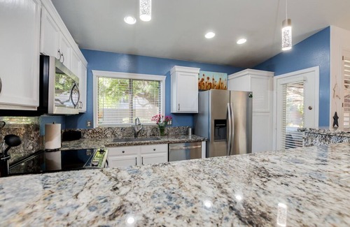 McDowell Mountain Ranch House | Gorgeous home with private hot tub, walk onto trails from the front door!♥