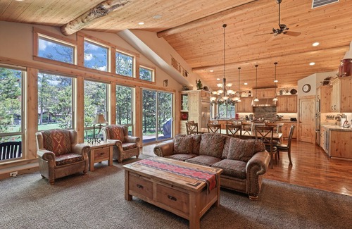 Sunriver House | Gorgeous! Hot Tub, Theater Room, Golf Course, A/C, SHARC Passes, Bikes