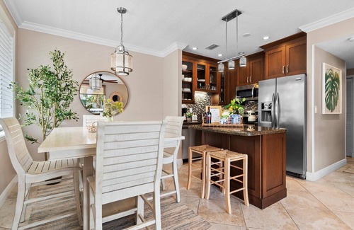 Jupiter Condo | Gorgeous Jupiter Bay Resort villa, only steps to the beach and pool!