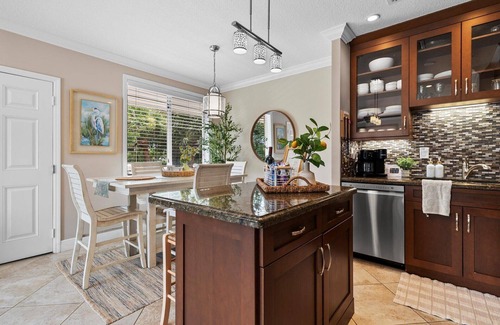 Jupiter Condo | Gorgeous Jupiter Bay Resort villa, only steps to the beach and pool!
