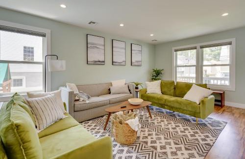 Keansburg House | Gorgeous Keansburg Home with Pool Walk to Beach!