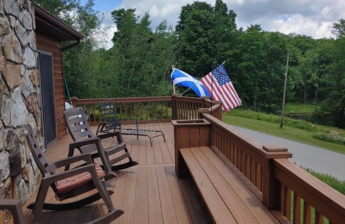 Alpine Lake House | Gorgeous Lake Front Resort Home at Alpine Lake