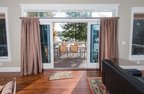 Tuftonboro House | Gorgeous Lake Side Escape Near The White Mountains Of NH
