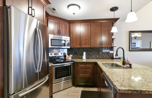 Hollister Condo | Gorgeous Lake View 3BR Condo~Near Marina~Pool~FREE TICKETS INCLUDED! (700EP)
