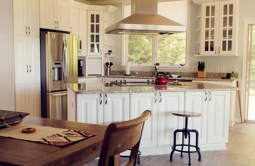 Mackinaw City House | GORGEOUS LAKEFRONT SUNSETS-NEWLY REMODELED HOME ON LAKE MICHIGAN, MACKINAW CITY.