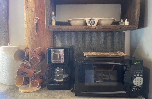 Lompoc Cabin | Gorgeous Log Cabin Guest House (Yellowstone in CA)