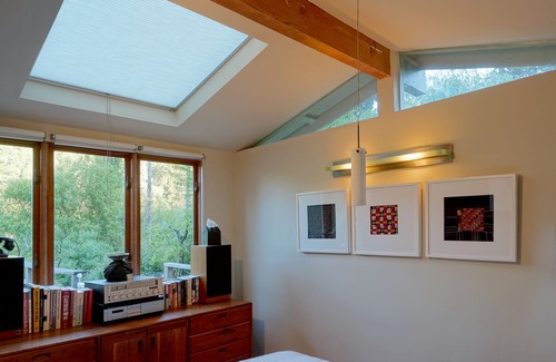 Hacienda Cottage | Gorgeous lush private RIVERFRONT modern cabin