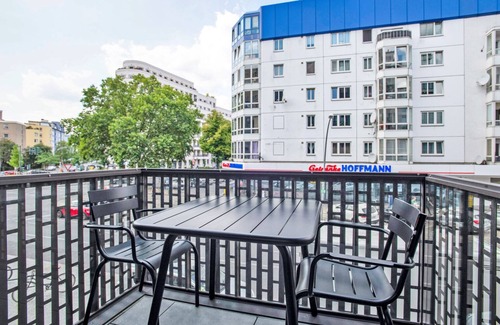 Tiergarten Apartment | Gorgeous Mitte 2BR nr Potsdamer Platz, by Blueground