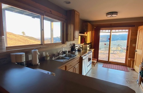 Boulder House | Gorgeous Mountain Property--10 min. to downtown Boulder