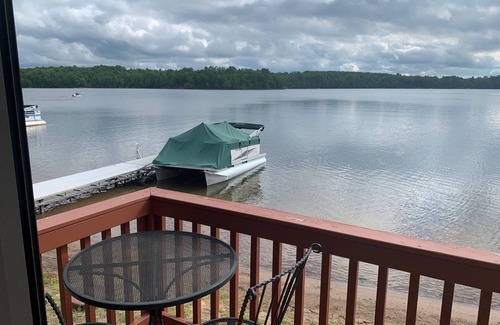 Brill Cabin | Gorgeous New 2BR Family Beach Retreat with Paddle Boat