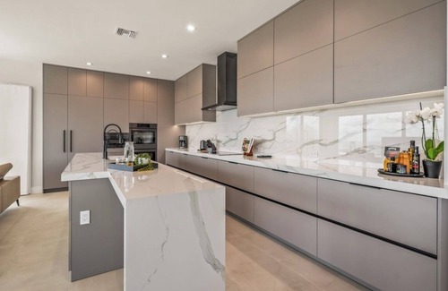 Bradenton Beach House | Gorgeous New Beachfront house! Incredible views and rooftop deck!