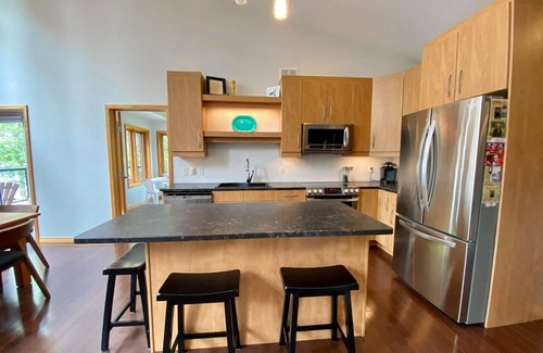 Northern Ontario Cabin | Gorgeous new waterfront lakehouse in the shield country of Northwest Ontario!