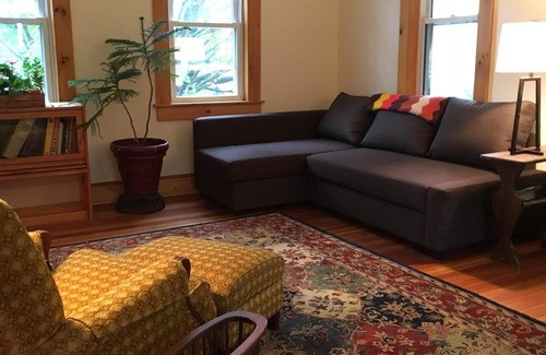 Florence Apartment | Gorgeous newly renovated furnished apartment