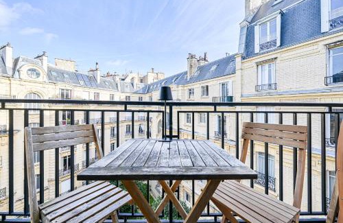 Porte-Dauphine Apartment | Gorgeous Paris Eiffel Tower - Champs Elysées