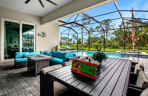 Punta Gorda House | Gorgeous Pool and Spa 3 Bedroom 3 Bath Home with Golf Course at Babcock Nat'l!
