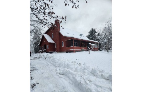 Town of Ephratah House | Gorgeous private pet friendly home 13 acres with horse barn close to ski resort