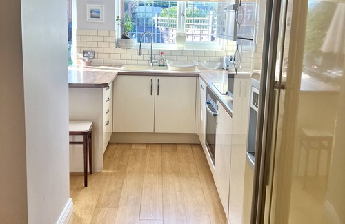 Downham Apartment | Gorgeous Private Apartment with Jacuzzi bath