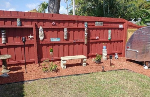 Boynton Beach Villa | Gorgeous & PRIVATE 2-Bedroom TROPICAL Suite With HEATED Pool & Deluxe Hot Tub!