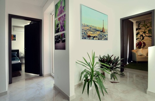 Budaors House | Gorgeous quiet large townhouse on Budapest border