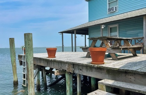 North Wildwood House | Gorgeous recently renovated home on the bay with a deep water slip!