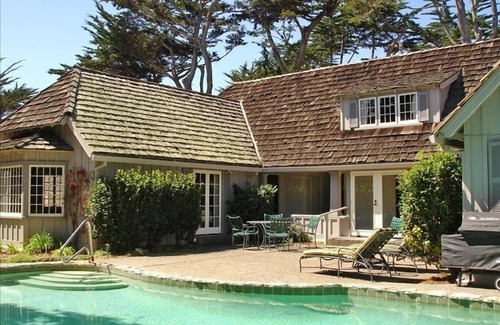 Carmel Point House | Gorgeous Redwood Home Steps to the Beach