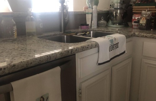 Clear Lake House | Gorgeous, Relaxing & FUN Entire House near Beach, Lake, and Kemah Waterfront