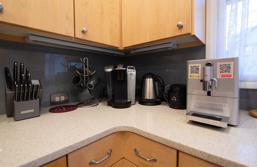 Corvallis House | Gorgeous remodeled historic home in downtown Corvallis. 7 min walk to OSU!