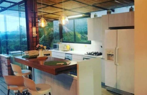 Rionegro House | Gorgeous Secluded Cabin 6 Min to Rio Negro Airport