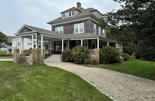 Falmouth House | Gorgeous Spacious Victorian Cape Cod Beach View Retreat