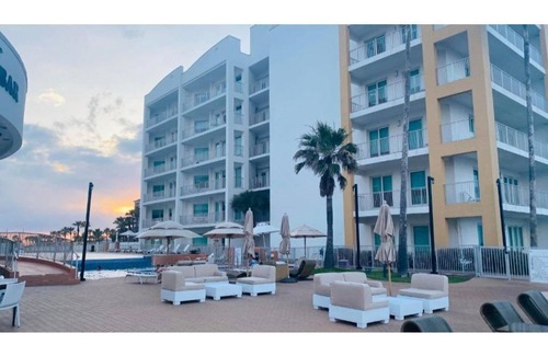 South Padre Island Resort | Gorgeous Standard Deluxe on the Beach