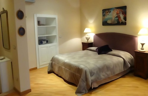 Campitelli Apartment | Gorgeous studio few blocks by the Colisseum