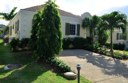 Mount Brevitor Villa | Gorgeous Three Bedroom In Quiet Development