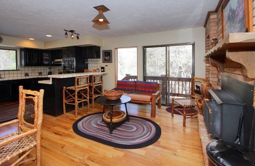 Sundance Cabin | Gorgeous views and two decks! Large open cabin, short walk to lodge - Sleeps 14