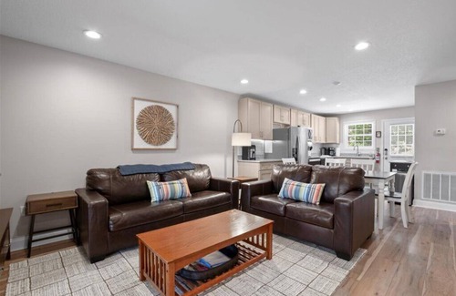 Sharps Chapel Condo | Gorgeous views and plenty of room and privacy for large groups. Pet Friendly!