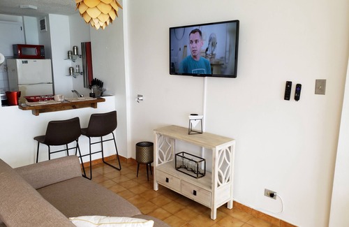 Vilomar Apartment | Gorgeous views studio across from the beach.
