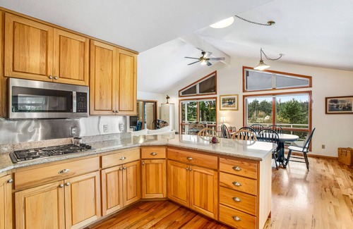 Grapeview House | Gorgeous water view townhome with private hot tub, fireplace, firepit & big deck