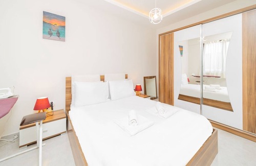 Lara Apartment | Gorgeus Flat w Pool and Beautiful View in Antalya