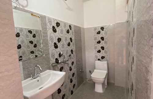 Munsyari Hotel | Goroomgo Mansarovar Inn Munsyari