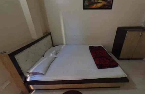 Dehri-on-sone Hotel | Goroomgo Siddhartha Inn Dehri