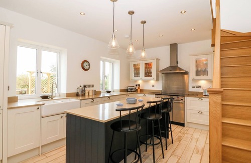 Beaumaris Cottage | GORPHWYSFA, pet friendly, country holiday cottage in Llanddona