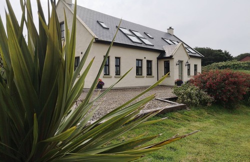Doolin Cottage | 'Gorsehill' Bright And Spacious With Stunning Panoramic Coastal Views