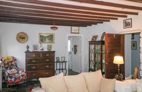 Jamestown House | Gort Farm Cottage