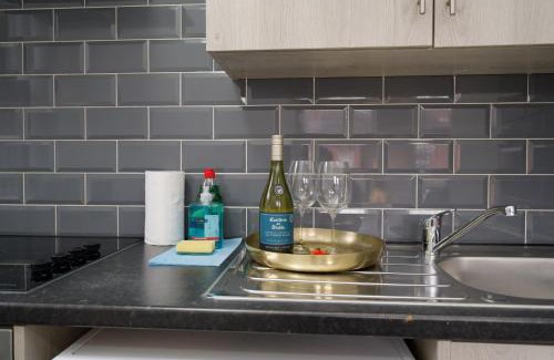 Coventry Apartment | Gosford Park Studio 7 - Coventry